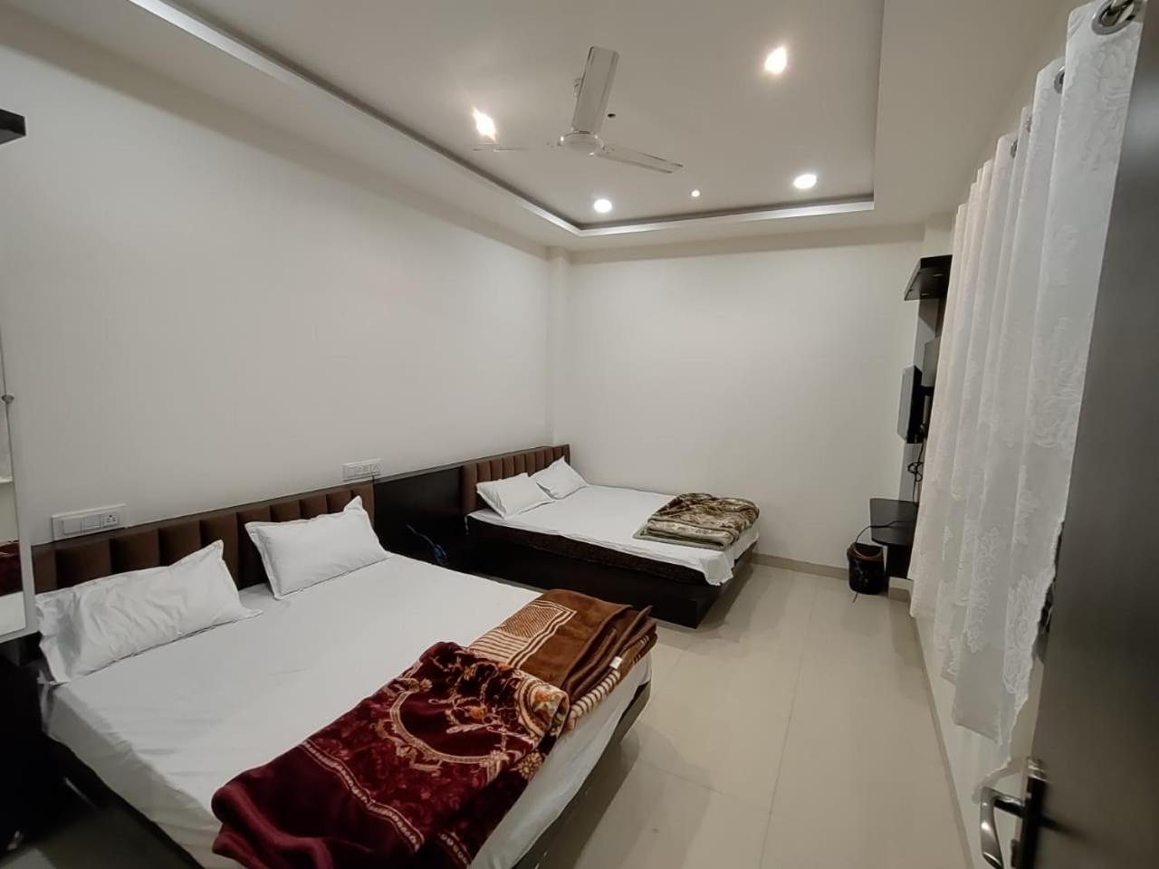 Hotel Jyoti Shree Удджайн Экстерьер фото